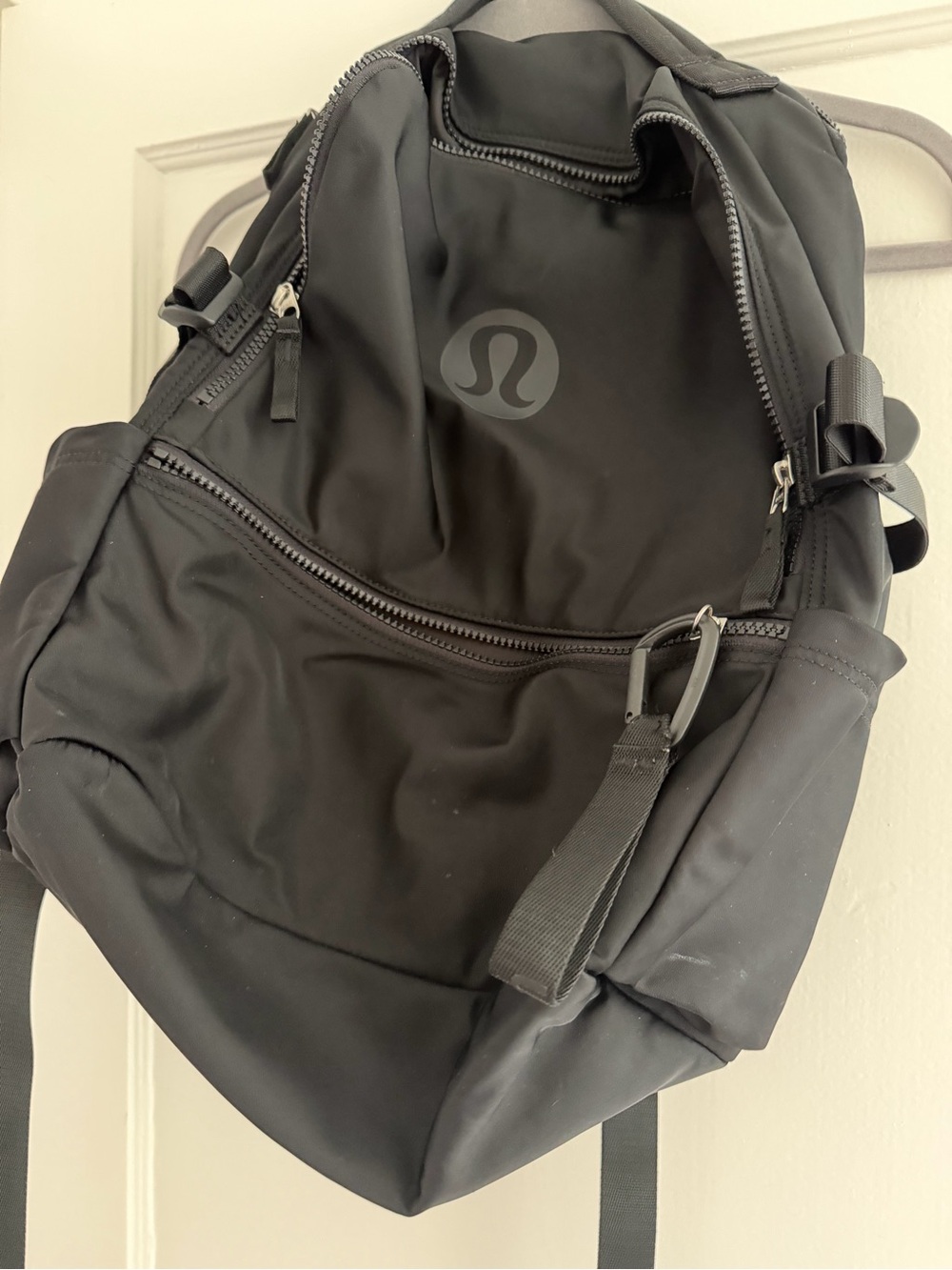 lululemon athletica Men’s Black Compact Backpack